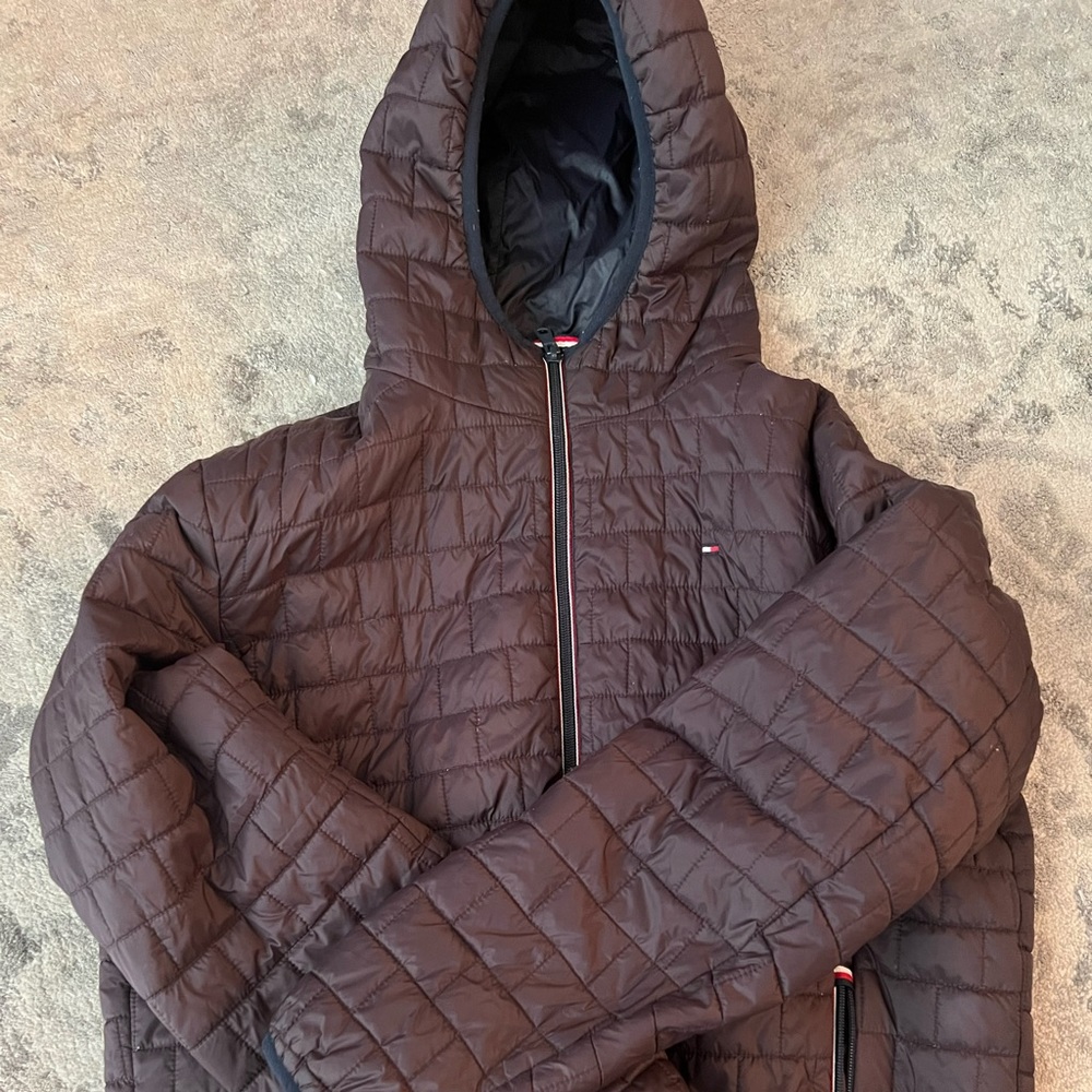 Deep purple Tommy Hilfiger puffer jacket. Mens large.